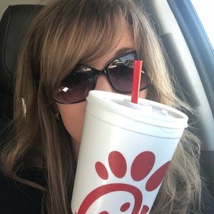 Meet your Posher, Shawna